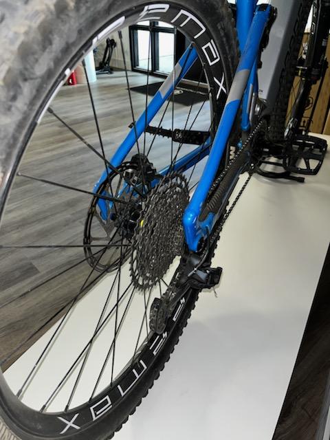 USED - Mondraker - CRAFTY RR 29 Bike - Marlin Blue-Silver (e-MTB ENDURO)