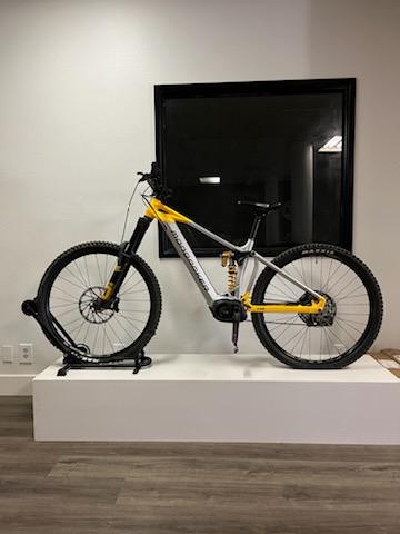 USED - Mondraker - LEVEL RR 29 Bike - Silver-Ohlins Yellow (e- MTB SUPER ENDURO)