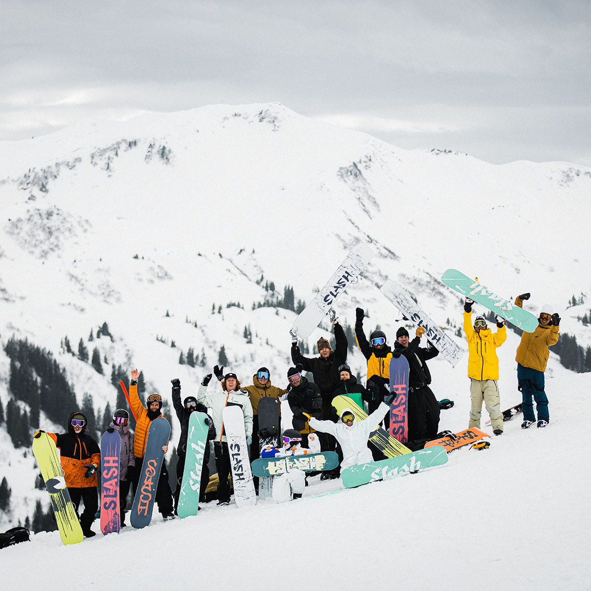 Slash by GiGi -  Happy Place Snowboard (Thumbs)