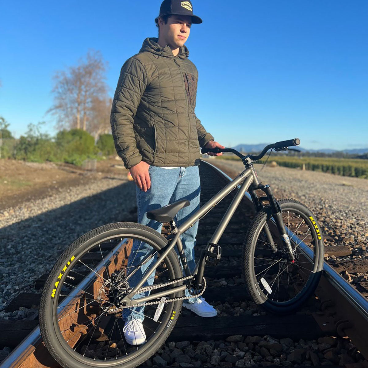 Leaf cycles dirt jumper sale